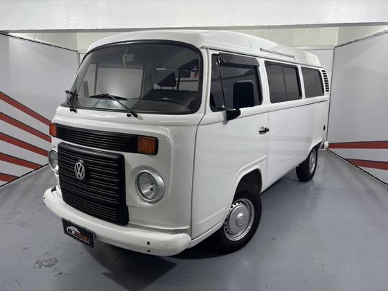 VOLKSWAGEN KOMBI 1.4 MI FURGÃO 8V FLEX 3P MANUAL